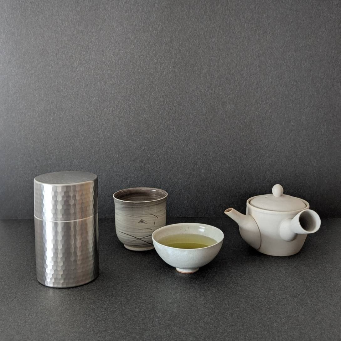 ステンレス茶筒(鎚目・ツヤ消し仕上げ)