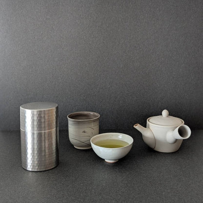 ステンレス茶筒（鎚目・ツヤ消し仕上げ）